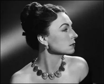 Agnes Moorehead